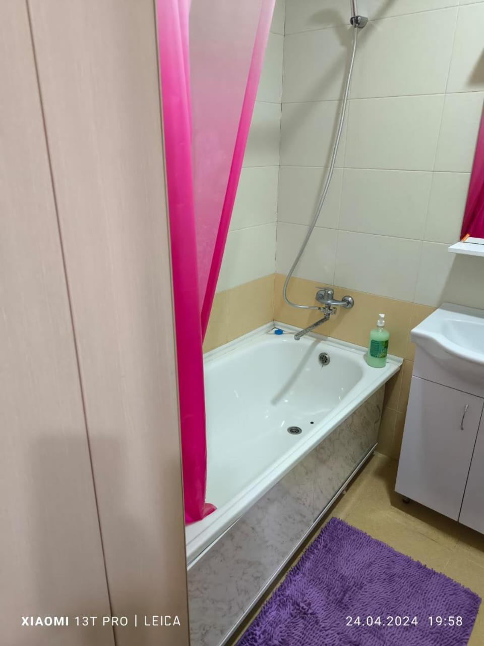 Уютная Квартира Комфорт Класса76 Astana Luaran gambar
